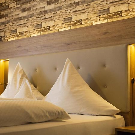 Land-Gut-Hotel Raeuber Lippoldskrug آلفلد المظهر الخارجي الصورة