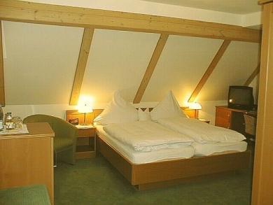 Land-Gut-Hotel Raeuber Lippoldskrug آلفلد المظهر الخارجي الصورة