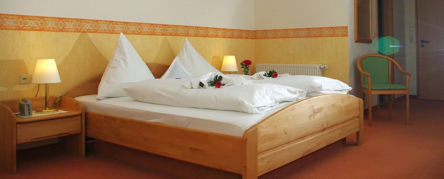 Land-Gut-Hotel Raeuber Lippoldskrug آلفلد المظهر الخارجي الصورة